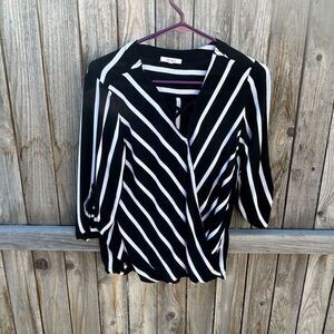 Maurices blouse 3/4 half sleeve size medium